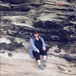 Meet your Posher, Olivia